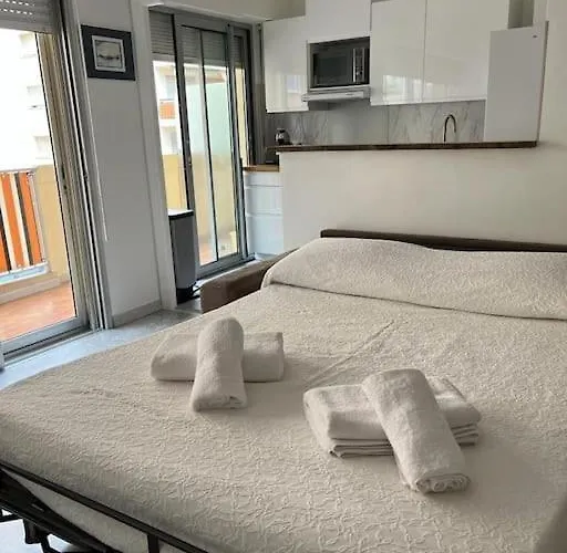 Entre Plages Et Monaco Climatise Parking Apartament *